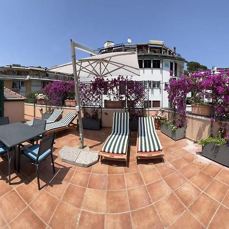 Welcome Riviera - Attico San Faustino 165 Mq Piu 110 Mq Di Terrazza- In Villa 700 ,Vista Mare Strepitosa-100 M Dalla Spiaggia-Parking Esclusivo Rapallo Exteriér fotografie