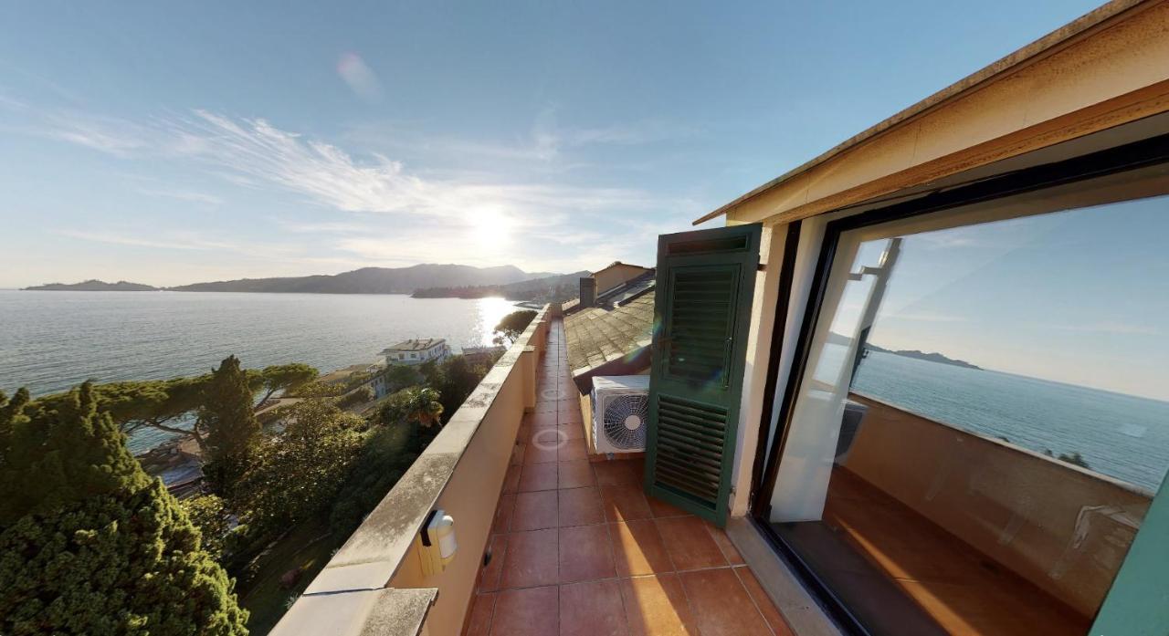 Welcome Riviera - Attico San Faustino 165 Mq Piu 110 Mq Di Terrazza- In Villa 700 ,Vista Mare Strepitosa-100 M Dalla Spiaggia-Parking Esclusivo Rapallo Exteriér fotografie